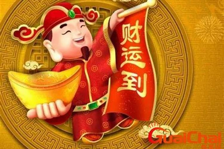 给财神爷上香三根烧的一样高,财神爷上香上几根