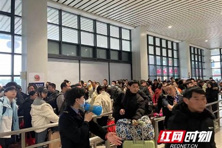 正月初五的时候是否有公交车在运营