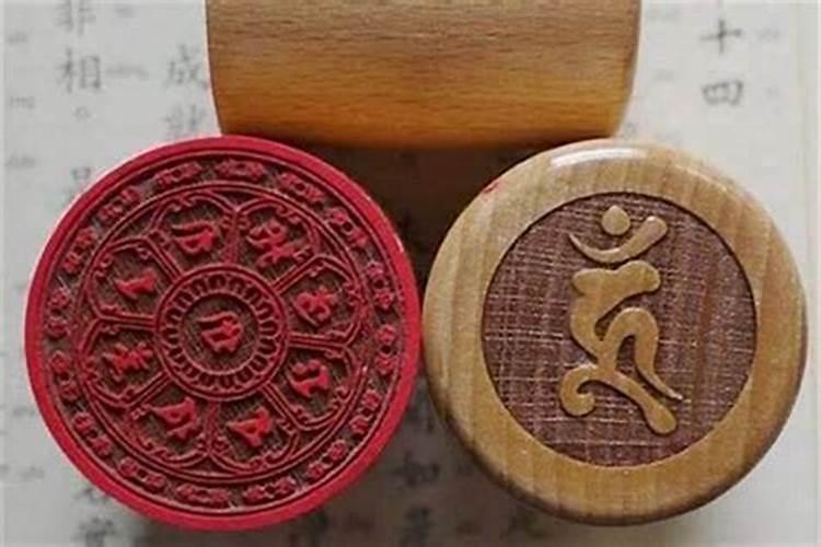 请问八字算命中的“正官,正印,正财”是啥意思？命中有这三样会咋样？