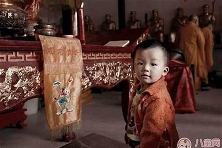 “唵叭嘛哦士尼厦微嘛泪吽坯”怎么念？