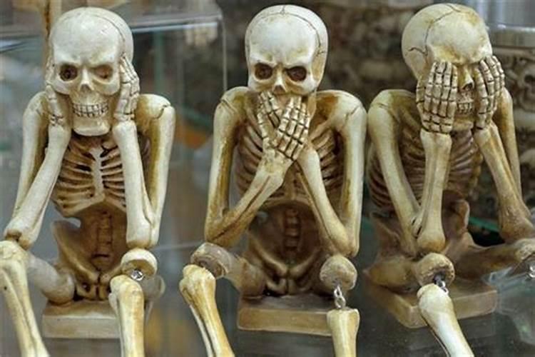 梦见熟悉的死人和自己说话