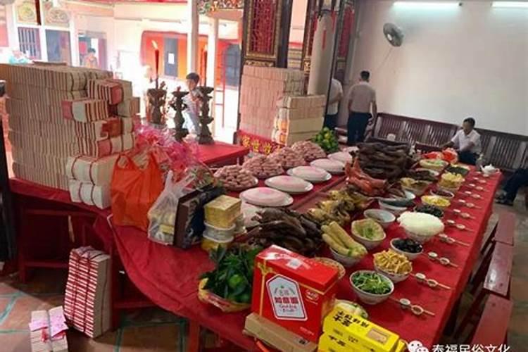 七月十五日在宗祠应怎样祭祖？