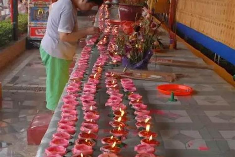 七月十五日祭祀祖先有什么讲究和准备工作呢？
