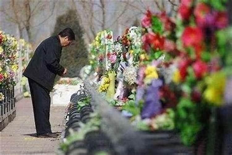 1993年九月初九上午9时47分出生的男孩命运