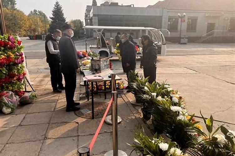 梦见被羊咬是什么意思
