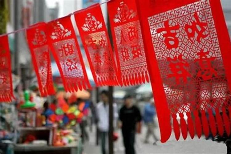 天津过春节老太太头上戴的绒花都有什么寓意