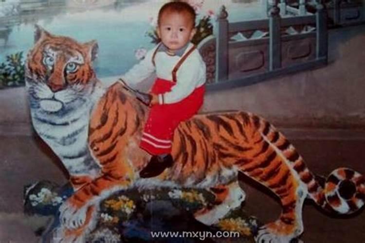 为什么老是梦见自己的孩子是小时候的样子？