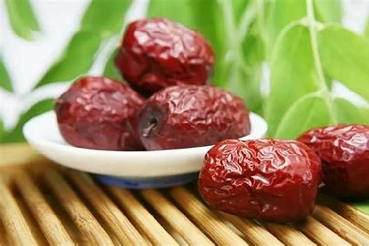 梦见偷枣吃枣预兆什么