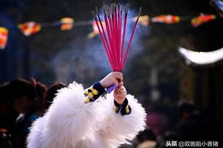 正月大年初二能上坟吗