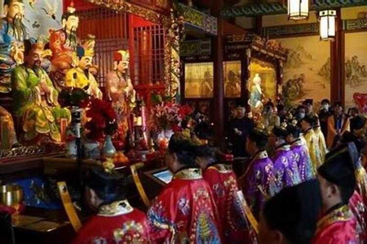 男人梦见自己老婆出轨预示着什么