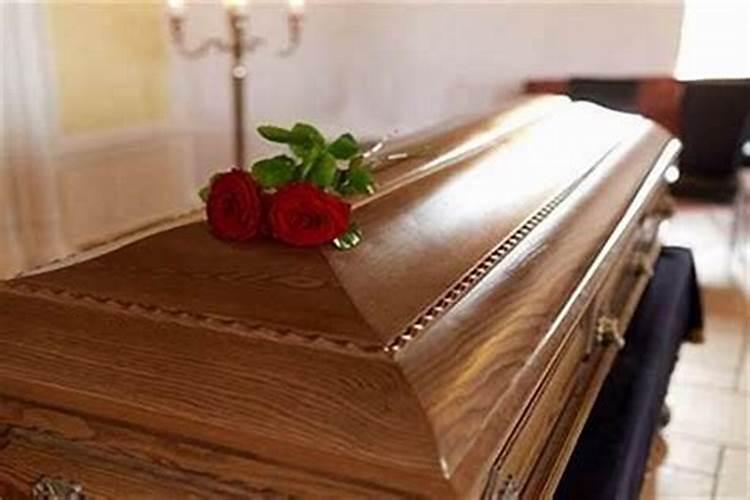 梦见抬死人棺材是什么预兆