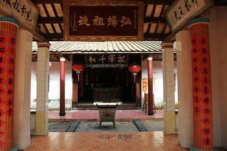 女人梦见妈妈变年轻了有什么寓意