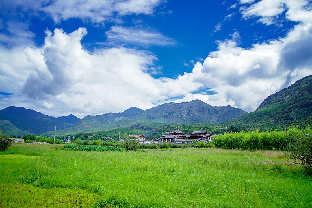 瑞丽至香格里拉：探索滇西秘境的绝美之旅