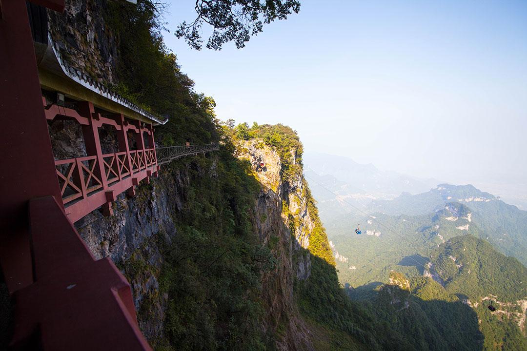 探秘仙境：张家界风景旅游攻略