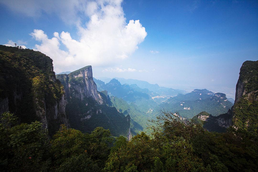 带女生去张家界旅游