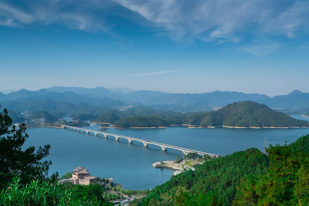 从浙江杭州去广东深圳旅游回来，真实感受，谈谈对这个城市的印象