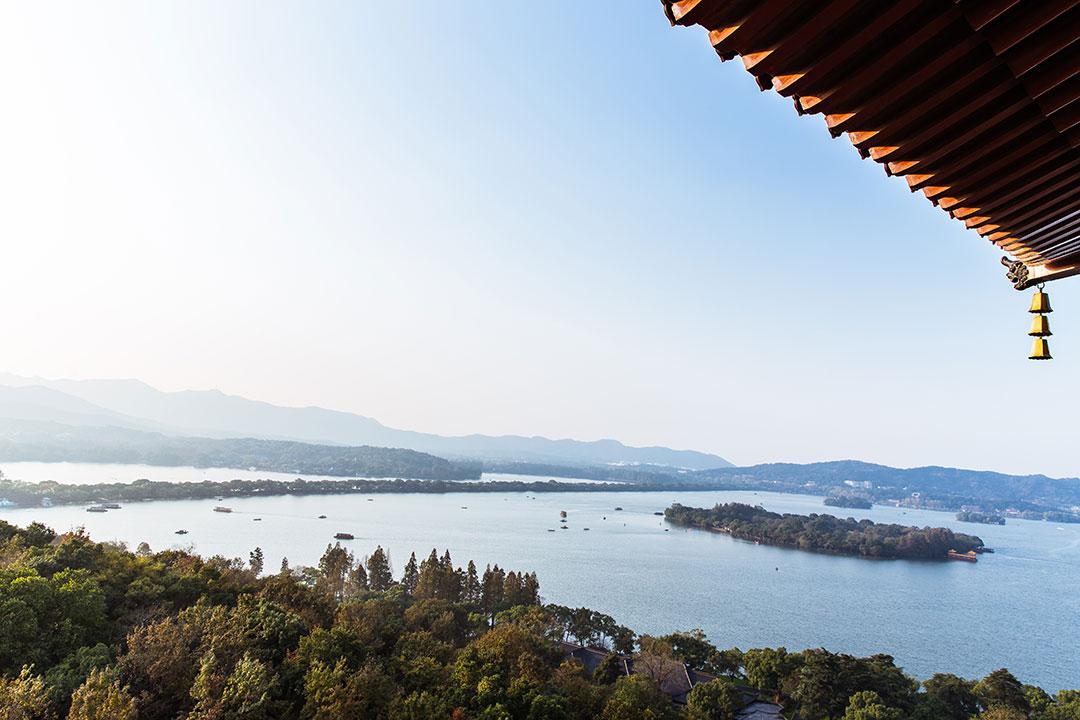 来杭州旅行不想行色匆匆？带你去青芝坞，住进风景里